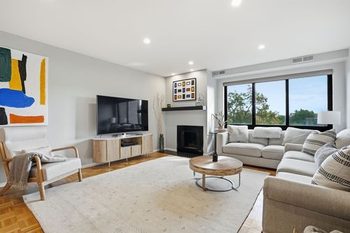 apt-6d-2130 Massachusetts Ave, Cambridge, MA, 02140-1917 | Card Image