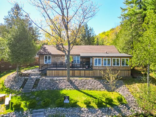 131 W Peninsula Rd, North Bay, ON, P1B8G4 | Card Image