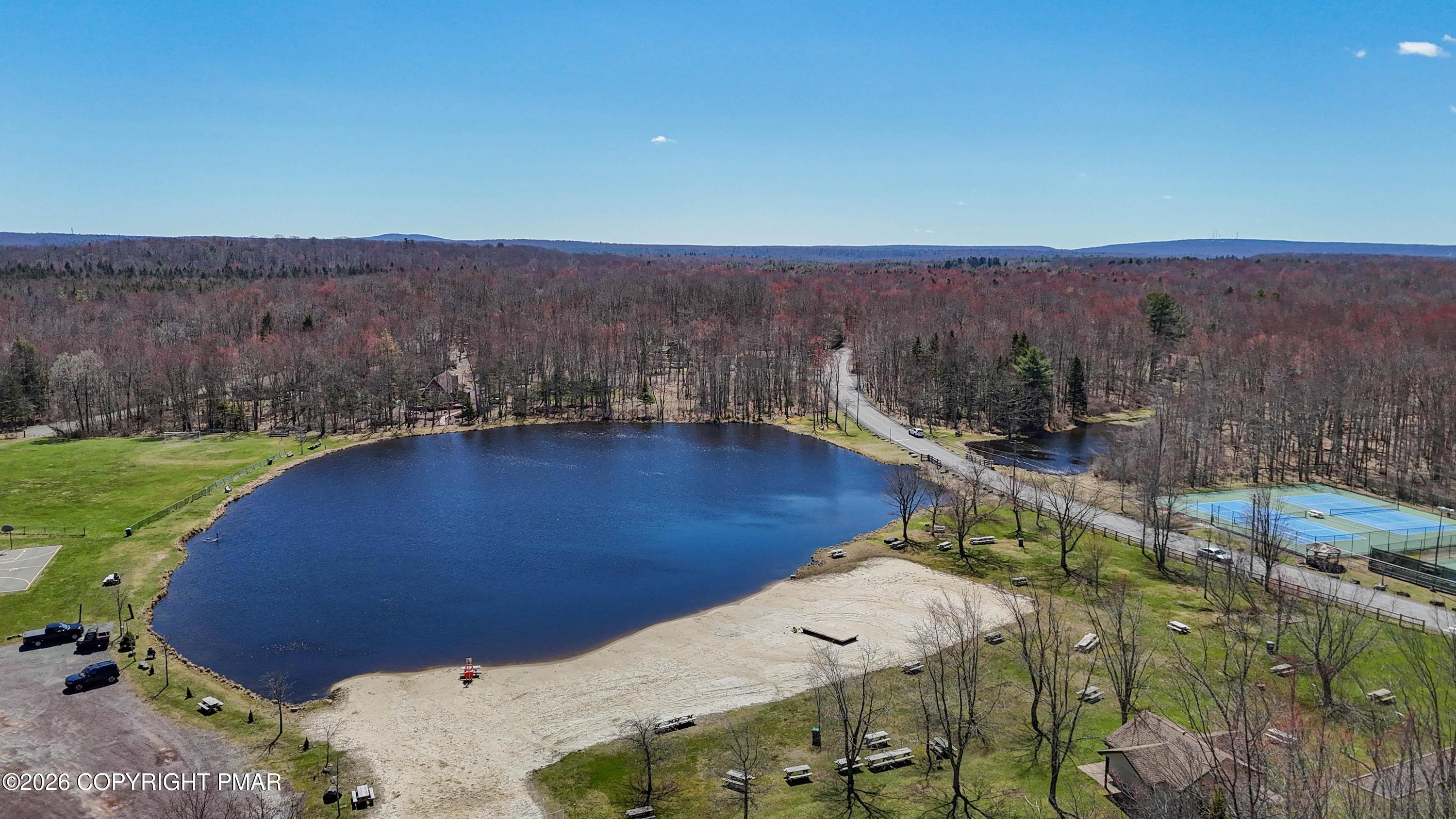Land in Pocono Lake 2