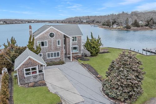 370 Fishermans Beach Rd, Cutchogue, NY, 11935-2686 | Card Image