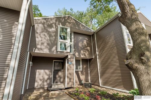 10836 Seward St, Omaha, NE, 68154-1642 | Card Image