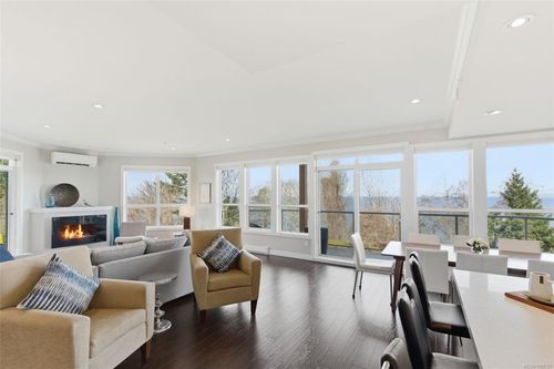 204-439 College Rd, Qualicum Beach, BC, V9K0B2 | Card Image