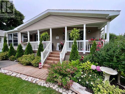 52 Cherokee Lane, Goderich, ON, N7A3Y2 | Card Image