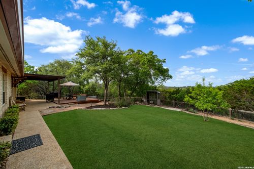 104 Wild Cherry Ln, Boerne, TX, 78006-7020 | Card Image