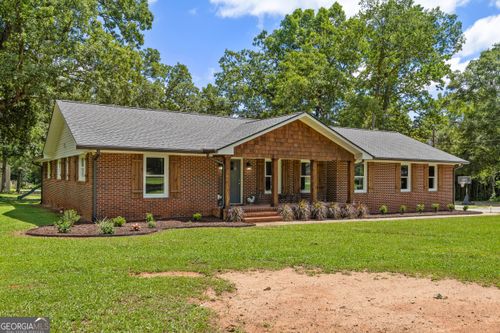 104 E Oak St, Luthersville, GA, 30251-1600 | Card Image