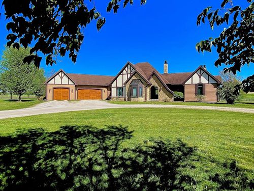 N7008 Lap Road, TAYCHEEDAH, WI, 53057 | Card Image
