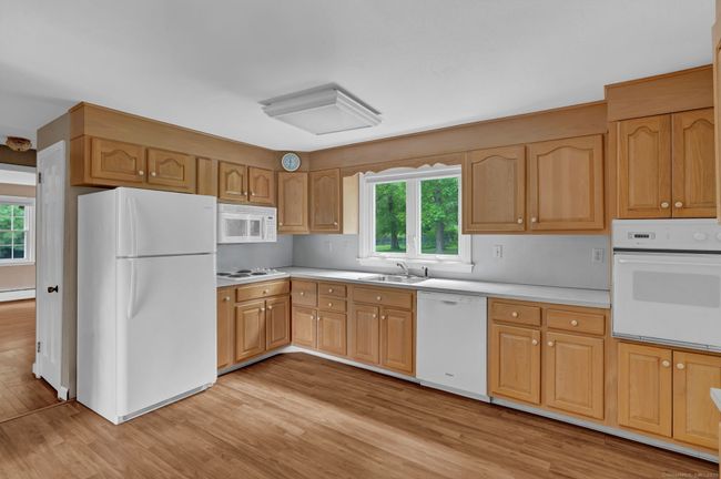 17 Pheasant Run, House other with 4 bedrooms, 3 bathrooms and null parking in Wethersfield CT | Image 16