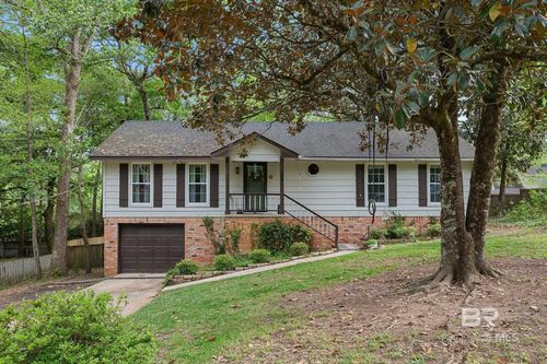 224 Tracy Cir, Daphne, AL, 36526-7655 | Card Image