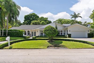 7524 Sw 179th Ter, House other with 4 bedrooms, 3 bathrooms and null parking in Palmetto Bay FL | Image 3