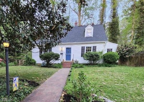 11 Grove Ave, Williamsburg, VA, 23185-4520 | Card Image