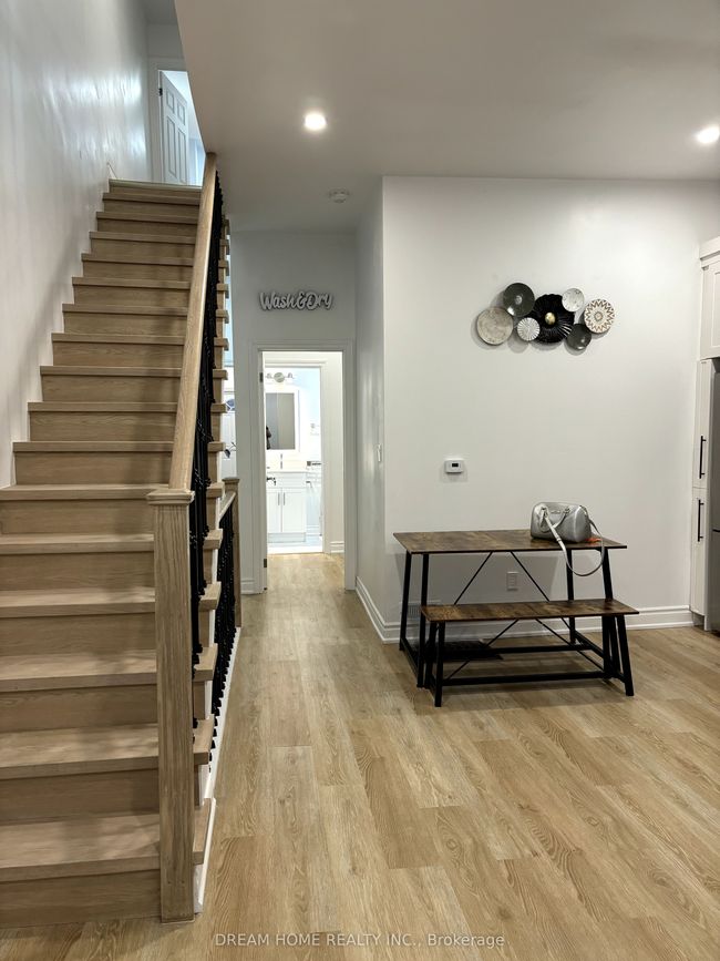 101 - 337 Mutual St, House attached with 1 bedrooms, 1 bathrooms and null parking in Toronto ON | Image 4