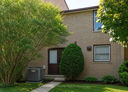 624 Wonderland Rd N, London, ON, N6H4Y8 | Card Image