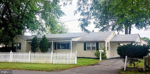 2307 State Rd, CROYDON, PA, 19021-6948 | Card Image