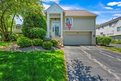26 New Haven Dr, Cary, IL, 60013-1816 | Card Image