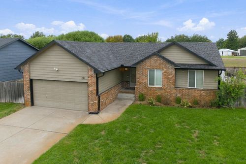 241 S Stoneridge, Valley Center, KS, 67147 | Card Image