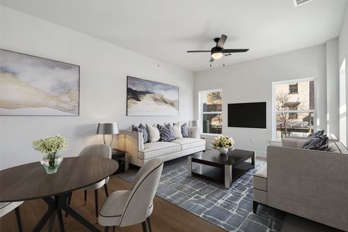 222-2500 Longview St, Austin, TX, 78705-4292 | Card Image