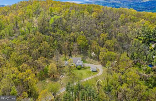 9050 Hogan Lane, UPPERVILLE, VA,  | Card Image