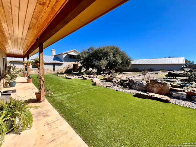 163 Northridge Dr W, House other with 2 bedrooms, 3 bathrooms and null parking in Mountain Home TX | Image 15