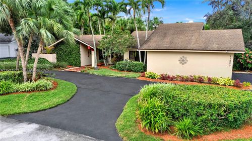 13620 Sw 104th Ave, Miami, FL, 33176-6618 | Card Image