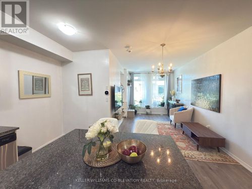 112-11 Applewood Lane, Etobicoke, ON, M9C0C1 | Card Image