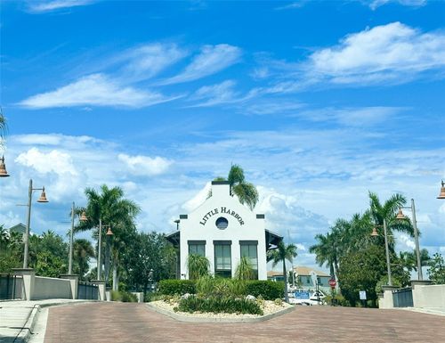 501-611 Destiny Dr, RUSKIN, FL, 33570-3019 | Card Image
