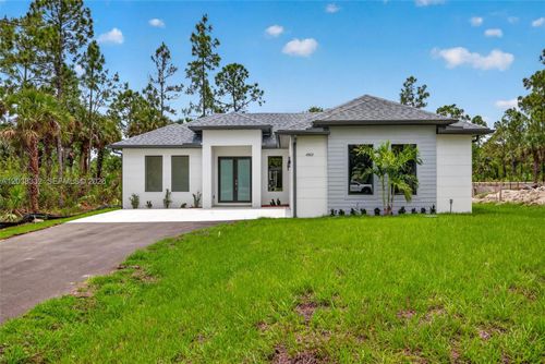 8248 Sun N Lake Blvd, SEBRING, FL, 33872 | Card Image