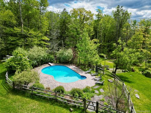 94 The Middle Way, Mount Tremper, NY, 12457-5017 | Card Image