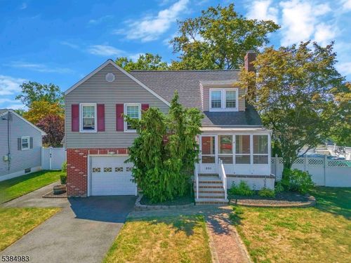 231 Fairview Ave, Middlesex, NJ, 08846-1831 | Card Image