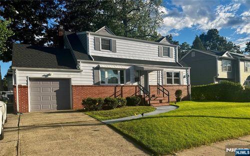 116 Merritt Ave, Bergenfield, NJ, 07621-1307 | Card Image