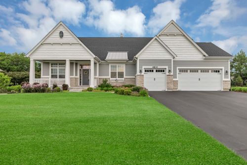 4830 Foley Ln, St. Charles, IL, 60175-5822 | Card Image