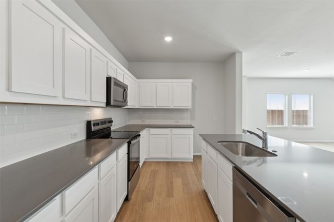 9229 Wild Stampede Way, House other with 4 bedrooms, 3 bathrooms and null parking in Crowley TX | Image 8