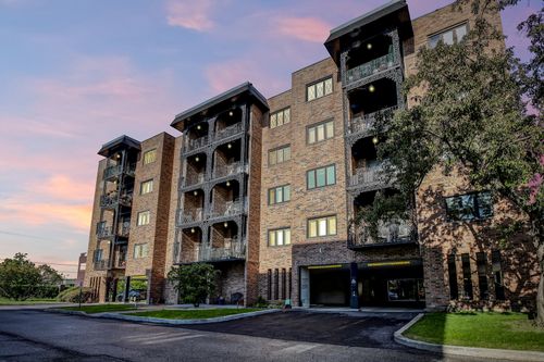 307-9335 Landings Ln, Des Plaines, IL, 60016-5250 | Card Image
