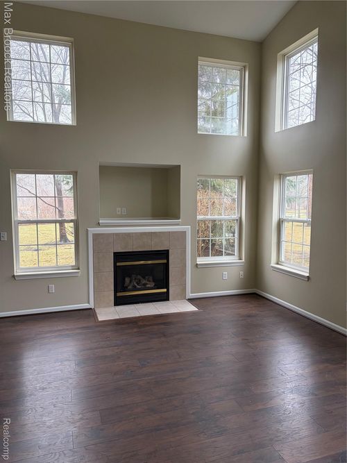 302 N Vista, Auburn Hills, MI, 48326-1446 | Card Image