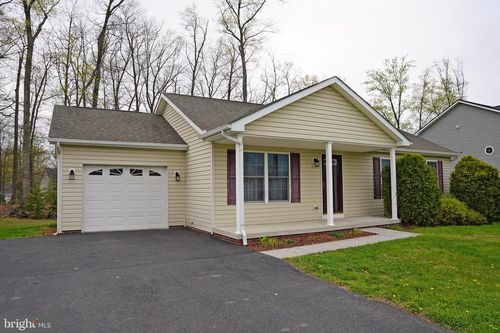 122 Sinker Dr, INWOOD, WV, 25428-4490 | Card Image