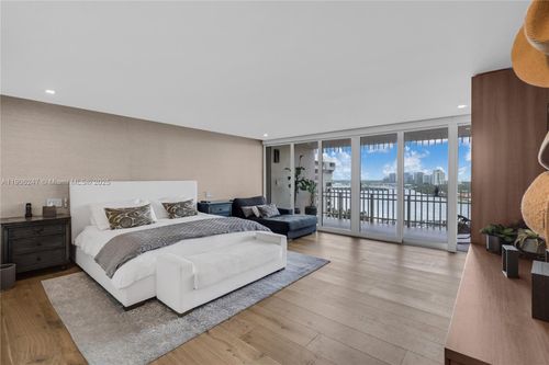 c1710-3 Grove Isle Dr, Miami, FL, 33133-4115 | Card Image