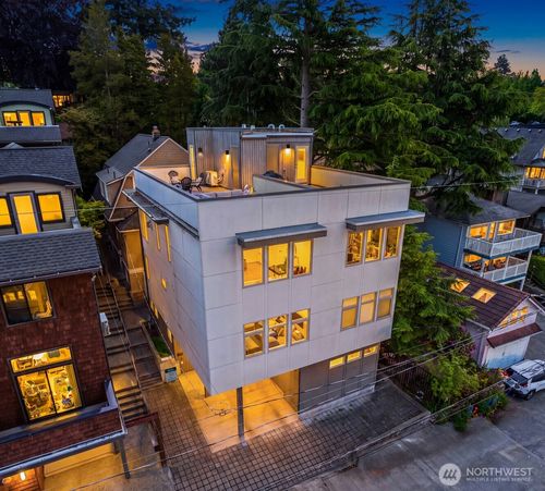1935 B 7th Avenue W, Seattle, WA, 98119 | Card Image