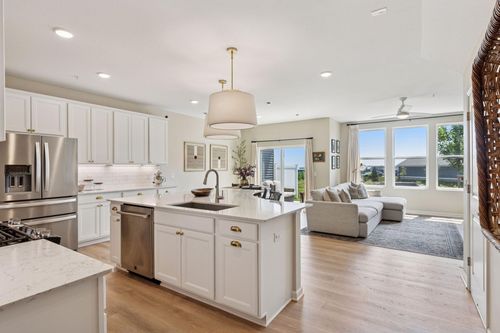 169 Junco Rd N, Lake Elmo, MN, 55042-4526 | Card Image
