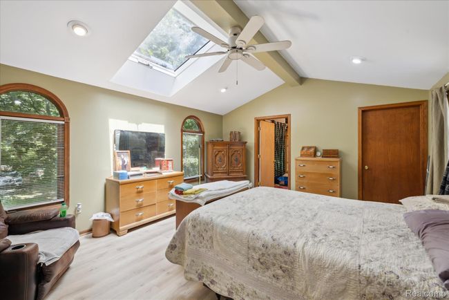16-2680-Pardee-Rd-Howell-MI-48843-WindowStill-11.jpg | Image 10