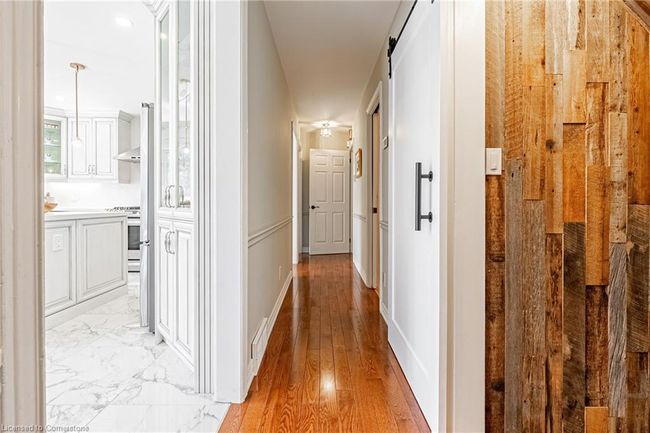 6 Iris Crt, House other with 7 bedrooms, 4 bathrooms and 13 parking in Carlisle ON | Image 18