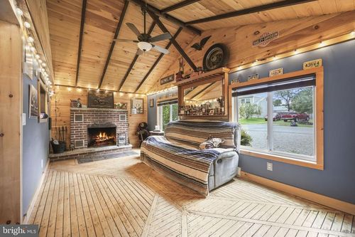 205 Nantucket Rd, FORKED RIVER, NJ, 08731-5105 | Card Image