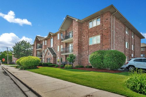 apt-1nw-9400 Melvina Ave, Oak Lawn, IL, 60453-2296 | Card Image