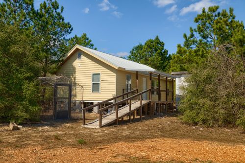 270 Kelley Rd, Bastrop, TX, 78602-5692 | Card Image