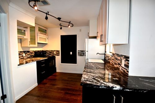 apt-204-3121 Sondra Dr, Fort Worth, TX, 76107-7706 | Card Image