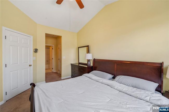 34 George Russell Way, Condo with 2 bedrooms, 3 bathrooms and null parking in Clifton NJ | Image 15