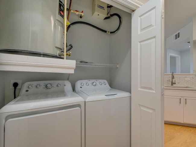 APT-932 - 2320 Gracy Farms Ln, Condo with 1 bedrooms, 1 bathrooms and 1 parking in Austin TX | Image 11