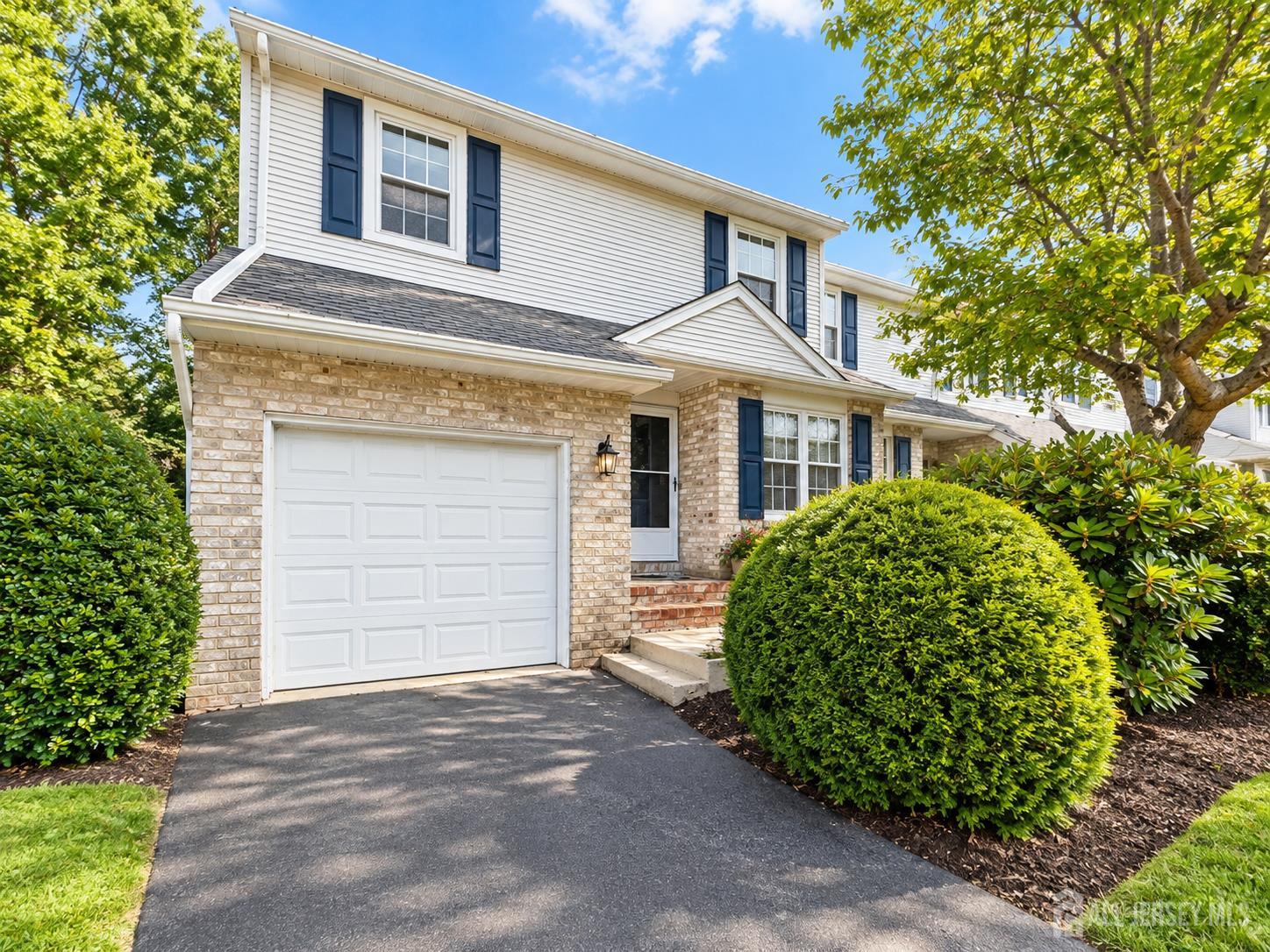 Residential Lease in Edison