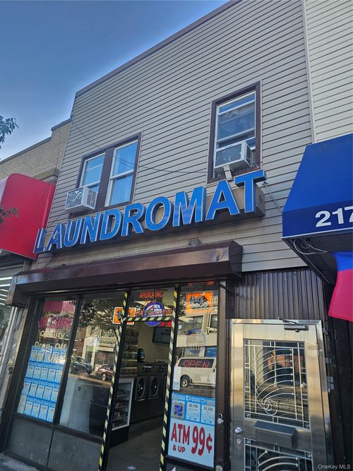 21711 Jamaica Avenue, New York, NY, 11428 | Card Image