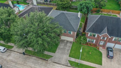 6219 Summerville Ln, Houston, TX, 77041-5974 | Card Image