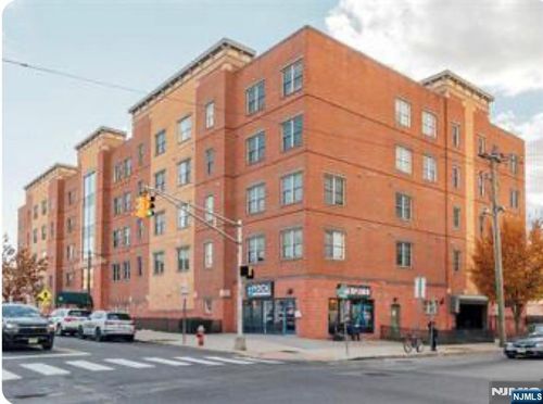 1209 Summit Ave, Jersey City, NJ, 07307-3170 | Card Image