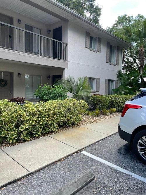 11-2001 San Marcos Dr Se, WINTER HAVEN, FL, 33880-6604 | Card Image